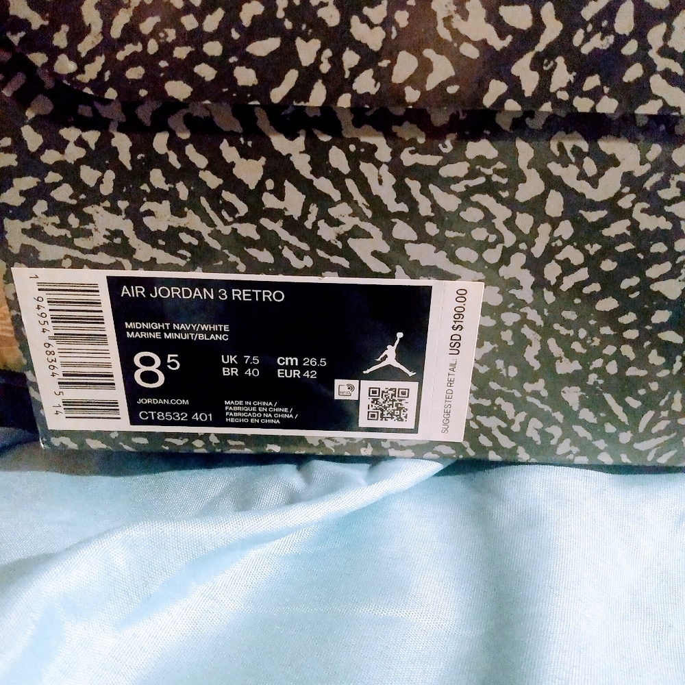 Air Jordan 3 Georgetown - Picture 5 of 5